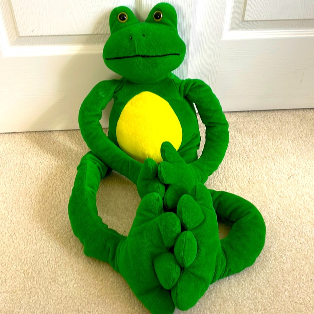 Cute Stuffed Frog 🐸
